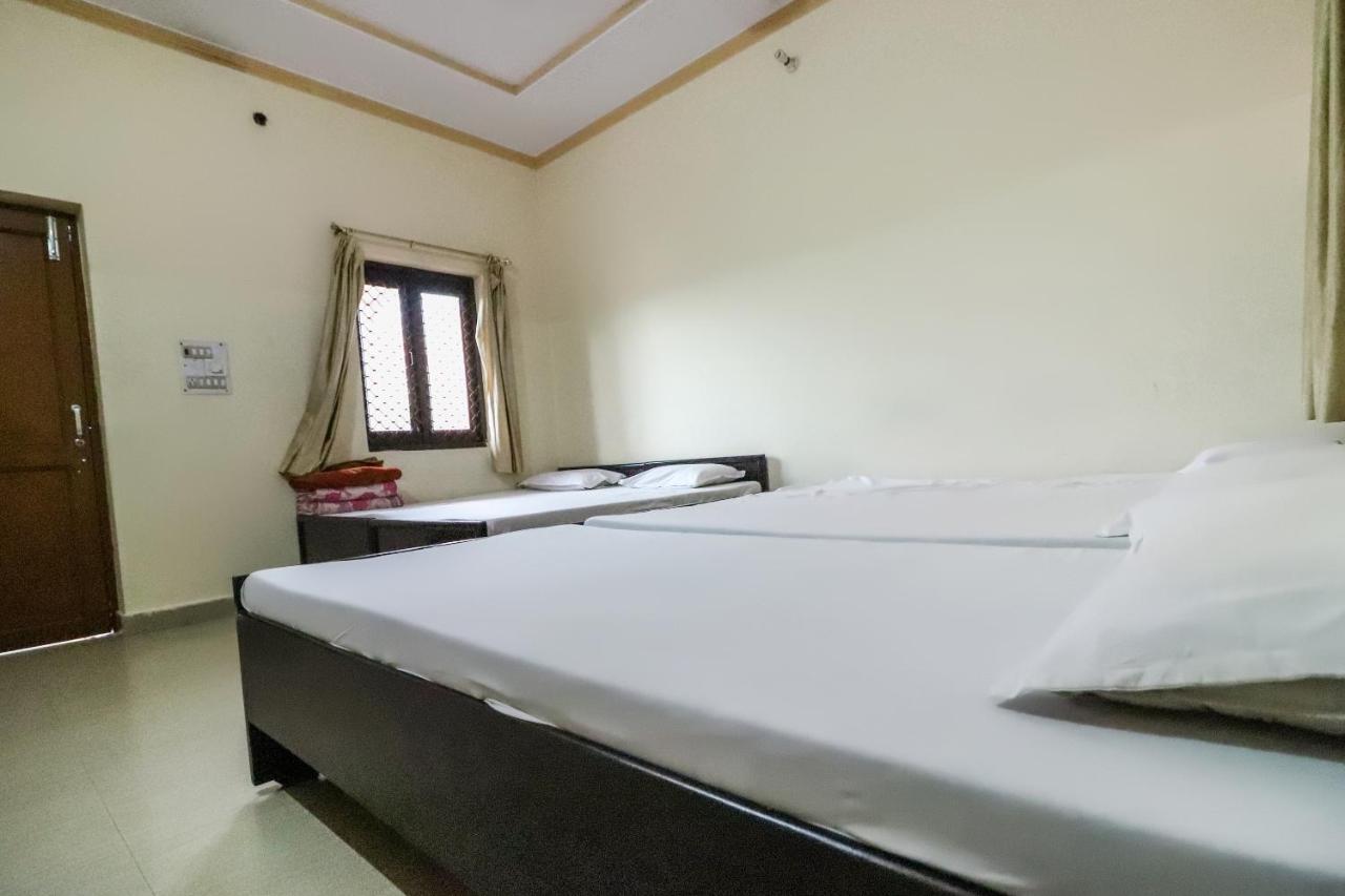 Spot On 60838 Shri Giriraj Dham Hotell Govardhan Exteriör bild