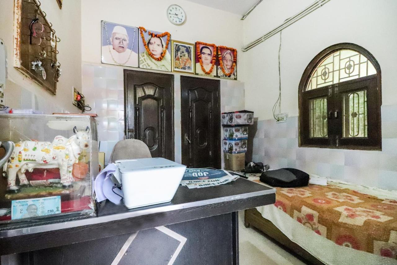 Spot On 60838 Shri Giriraj Dham Hotell Govardhan Exteriör bild